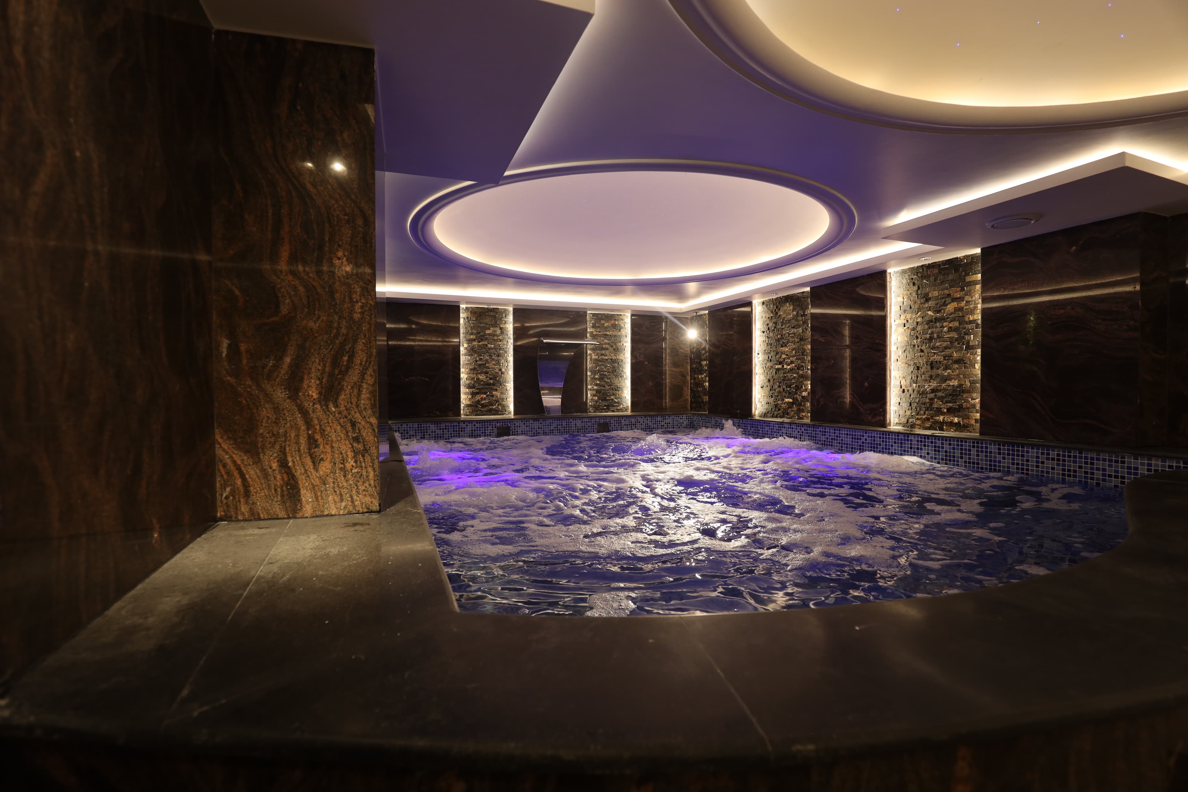 Jacuzzi