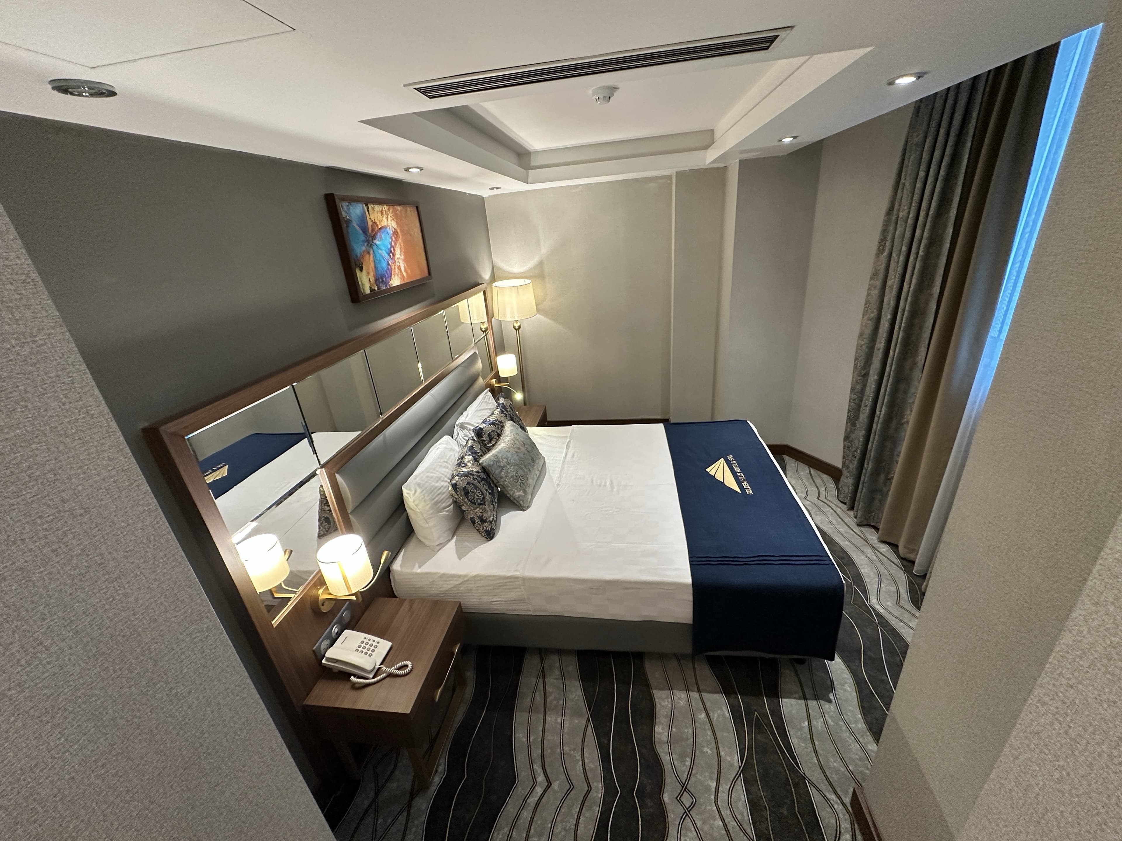 Junior Executive Suite